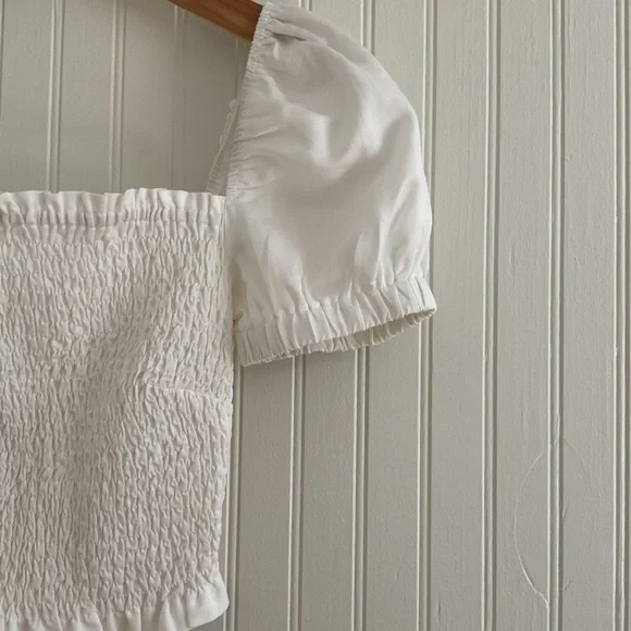 ASTR The Label Mason Smocked Puff Sleeve Top White - Picture 3 of 7